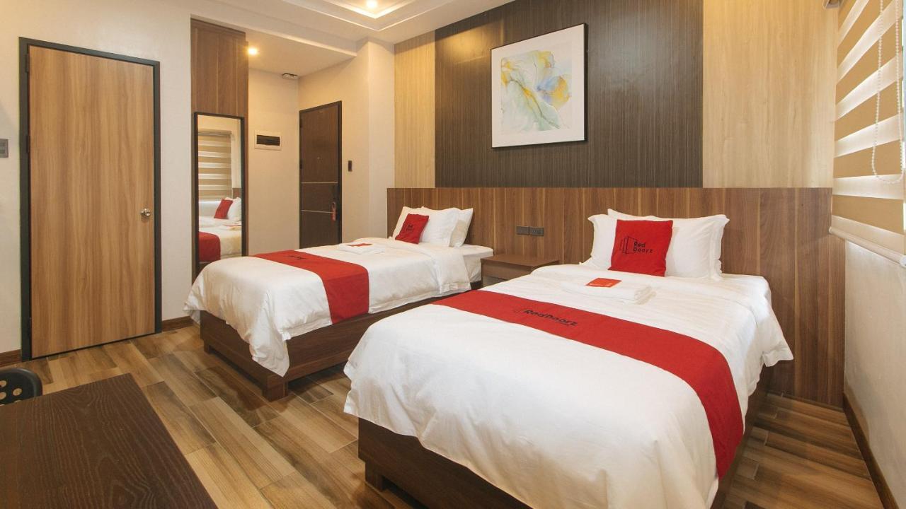 Reddoorz Plus @ Bez Tower And Residences San Juan San Juan  المظهر الخارجي الصورة