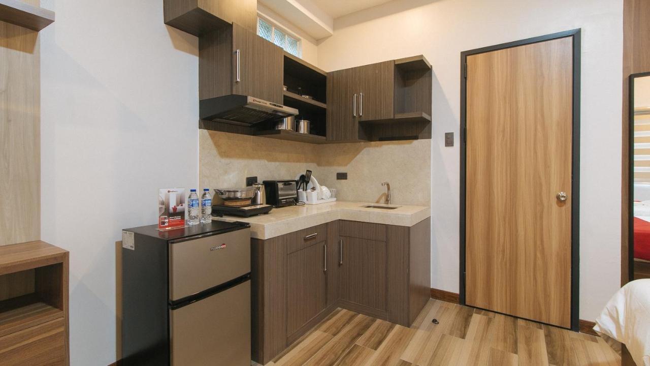 Reddoorz Plus @ Bez Tower And Residences San Juan San Juan  المظهر الخارجي الصورة