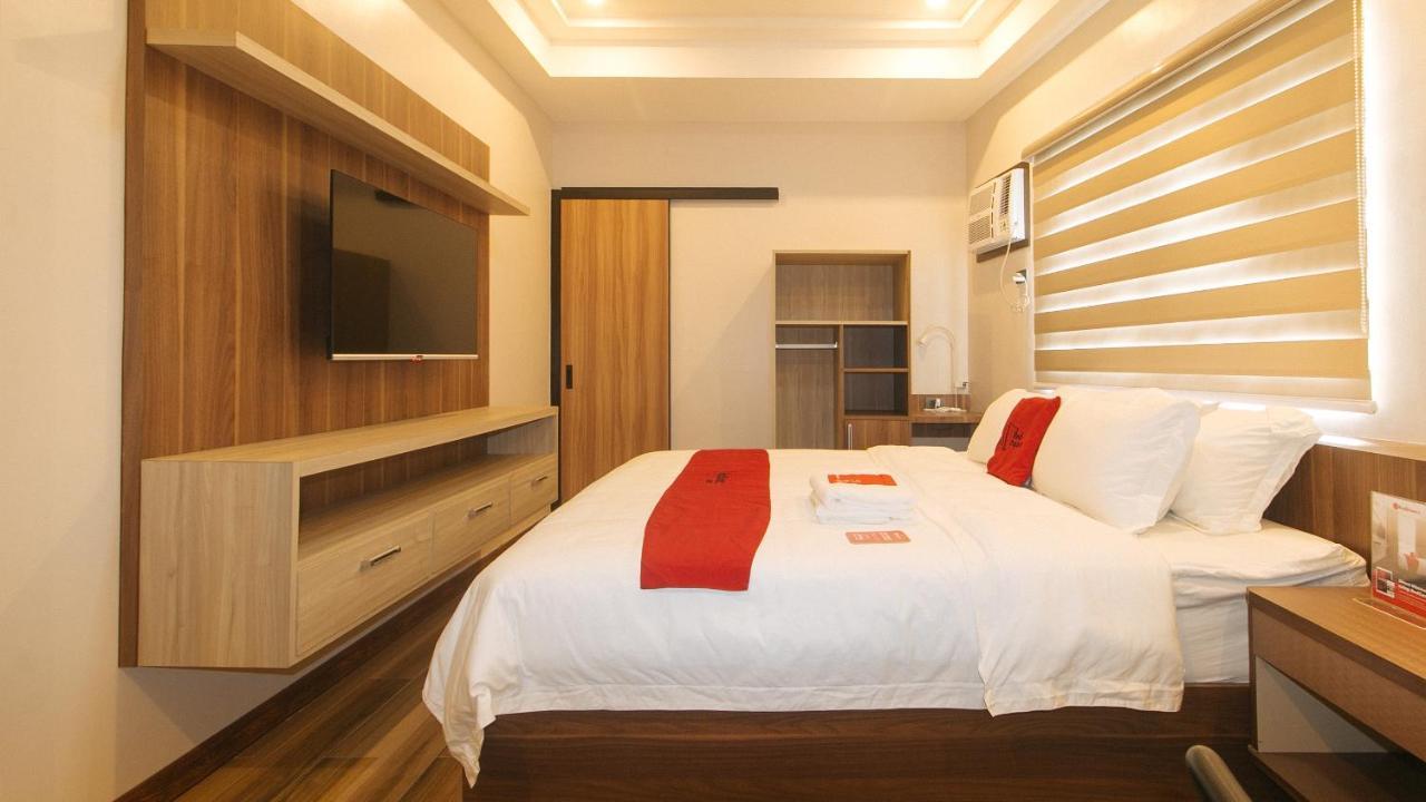 Reddoorz Plus @ Bez Tower And Residences San Juan San Juan  المظهر الخارجي الصورة