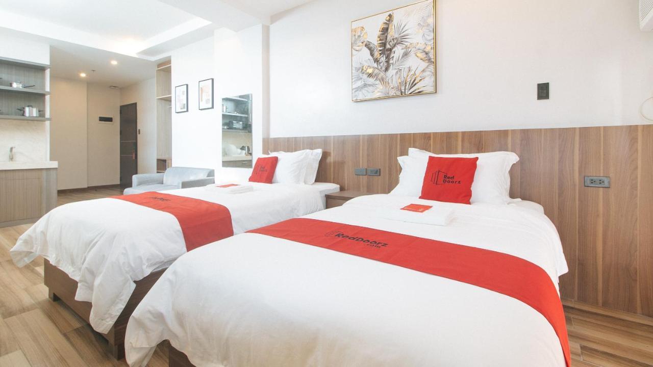 Reddoorz Plus @ Bez Tower And Residences San Juan San Juan  المظهر الخارجي الصورة
